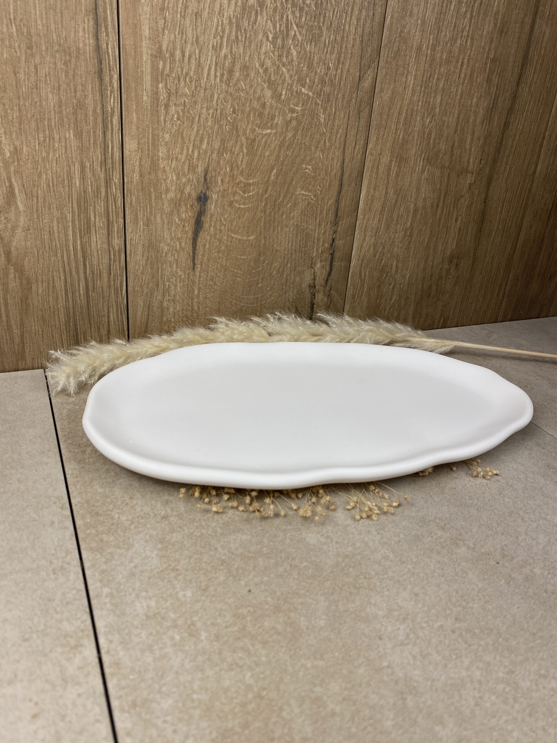 tablett in organischer form tablett in organischer form